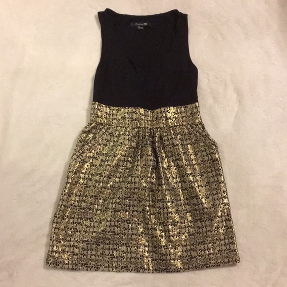 Forever 21 Dresses & Skirts - 🍁SALE ! Forever 21 Womens Black & Gold Dress 👗